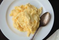 Perfectly Fluffy Scrambled Eggs