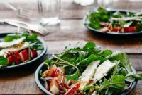 Sweet Pear Tangy Blue Arugula Delight