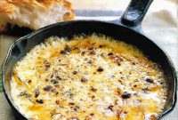 Gooey Fontina with Garlic and Thyme
