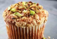Harvest Apple Muffins with Aromatic Spices and Pistachio Crumble