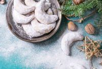 Viennese Vanilla Crescents