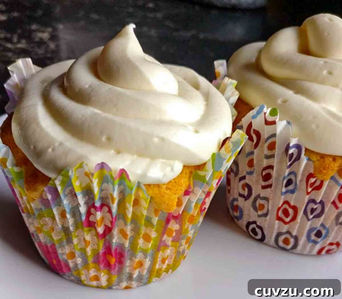 Golden Vanilla Delights 5 Vanilla Cupcakes-Terri L.